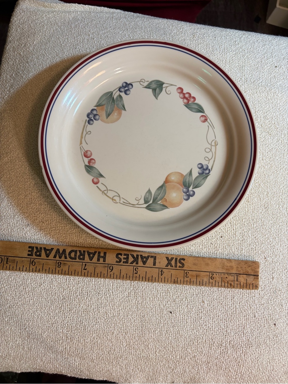 Vintage Corelle Abundance 8.5" Luncheon Salad Plates Set of 6. Retro vibe - Picture 13 of 13